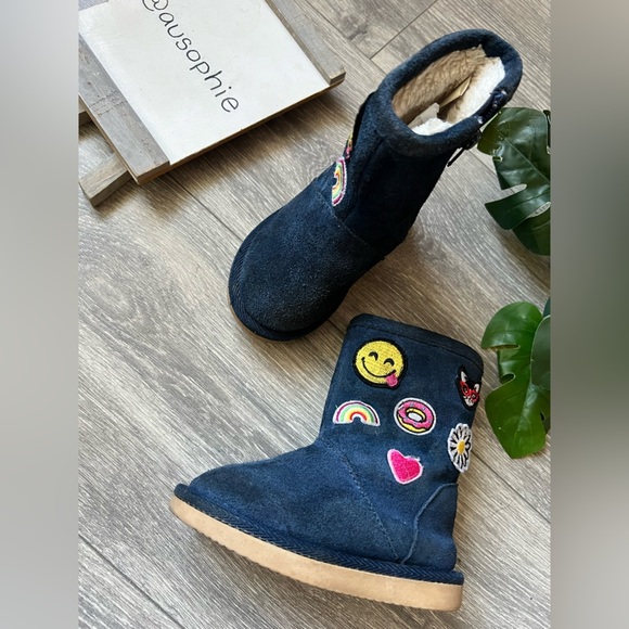 Tucker + Tate emoji patches faux fur lined blue suede  toddler boot. Size 6 - Picture 1 of 8